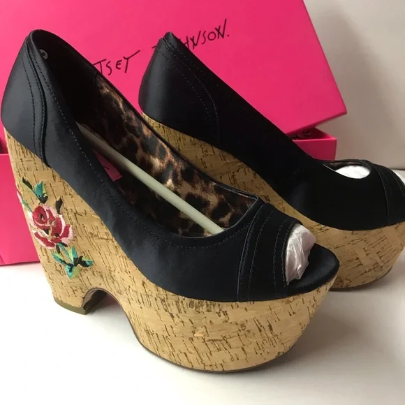 Betsey Johnson platform wedge heels rose rockabilly pinup peep toe vintage shoes